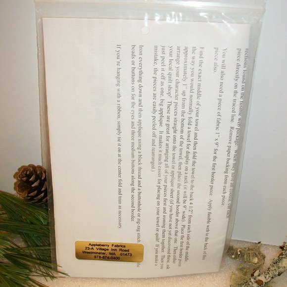 THE WOODEN BEAR QUILT DESIGNS 014 Northwoods NEW Set 5 Patterns Pillow Tea Towel - Picture 7 of 8